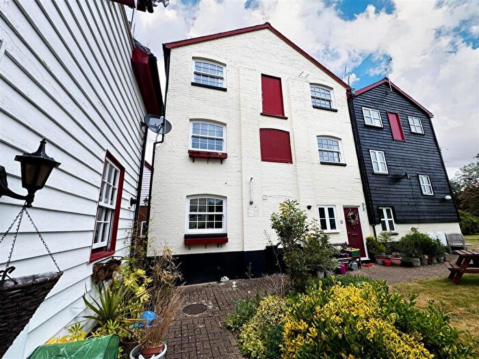 4 Bedroom Terraced House For Sale In Barn View Road, Coggeshall, CO6