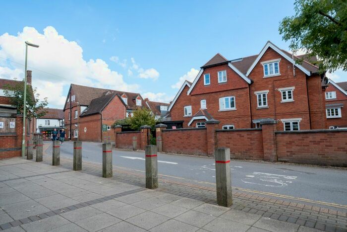 1 Bedroom Flat To Rent In The Boltons, Gosport Lane, Lyndhurst, SO43