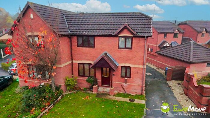 2 Bedroom Semi-Detached House For Sale In Charnock Drive, Cusworth, Doncaster, DN5