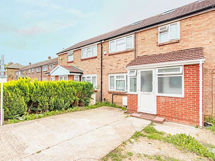 3 Bedroom Terraced House For Sale In Larch Crescent, Hayes, UB4