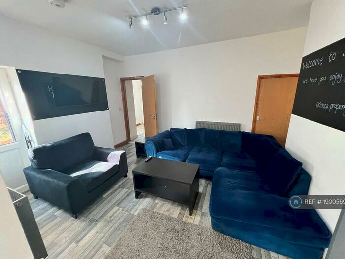 6 Bedroom Terraced House To Rent In Wyeverne Road, Cardiff, CF24