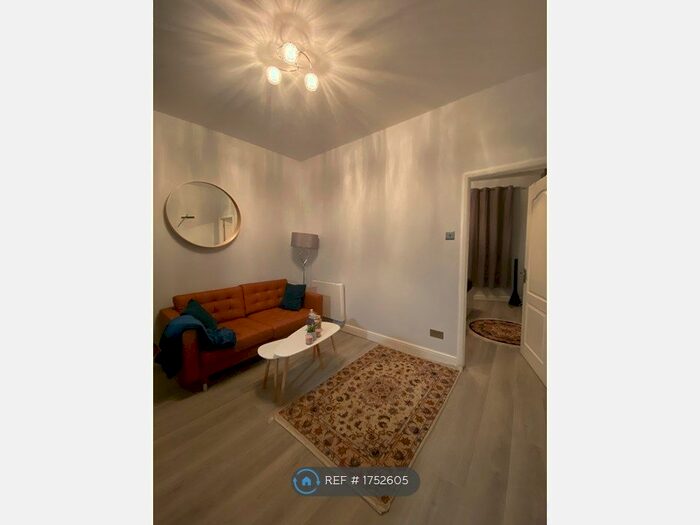 1 Bedroom Flat To Rent In London Road, Southend On The Sea, SS1