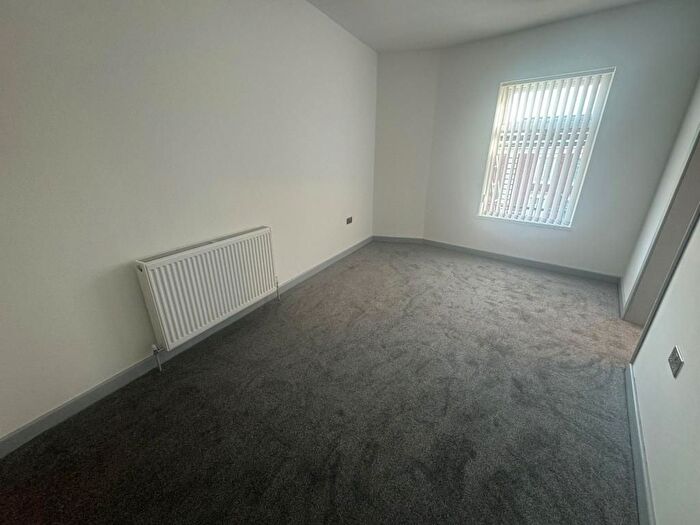 2 Bedroom Flat To Rent In B Dillwyn Road, Sketty, Swansea, SA2