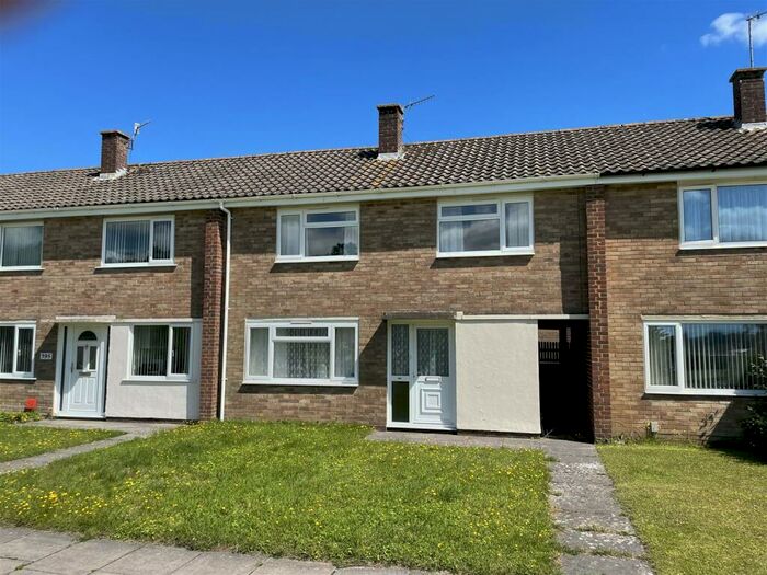 3 Bedroom Terraced House For Sale In Devizes Road, Salisbury, SP2