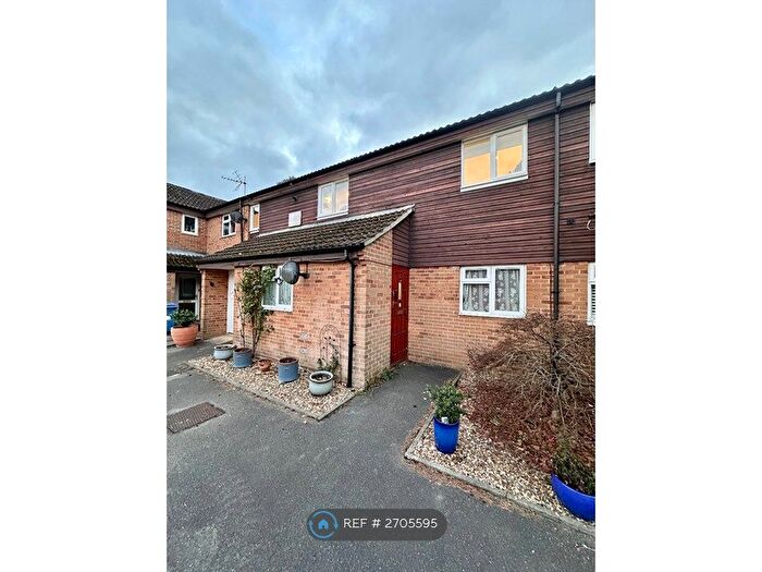 1 Bedroom Maisonette To Rent In Nettlecombe, Bracknell, RG12