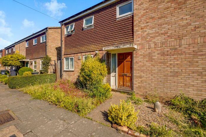 4 Bedroom Semi-Detached House To Rent In Payton Mews, Canterbury, CT1