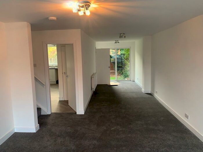 3 Bedroom Semi-Detached House To Rent In Campion Road, Leamington Spa, Warwickshire, CV32