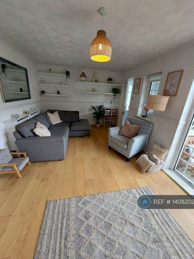 3 Bedroom Semi-Detached House To Rent In Stonegate Drive, Liverpool, L8