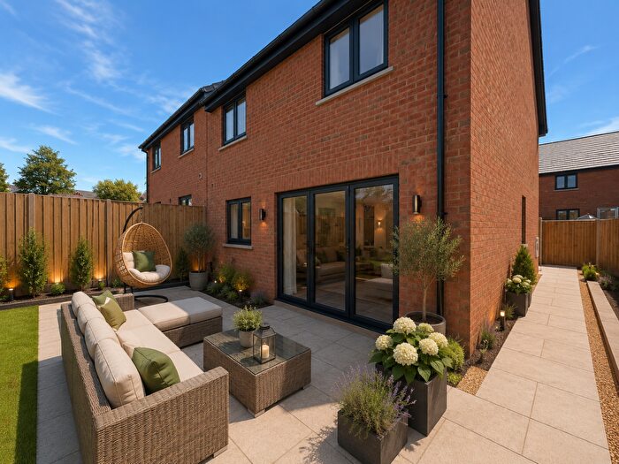 3 Bedroom Semi-Detached House For Sale In Bidwell, Hougton Regis, Bedfordshire, LU5