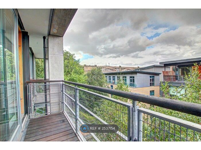 1 Bedroom Flat To Rent In Clavering Place, Newcastle Upon Tyne, NE1