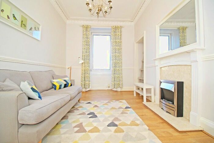 2 Bedroom Flat To Rent In Lindsay Road, Edinburgh, EH6