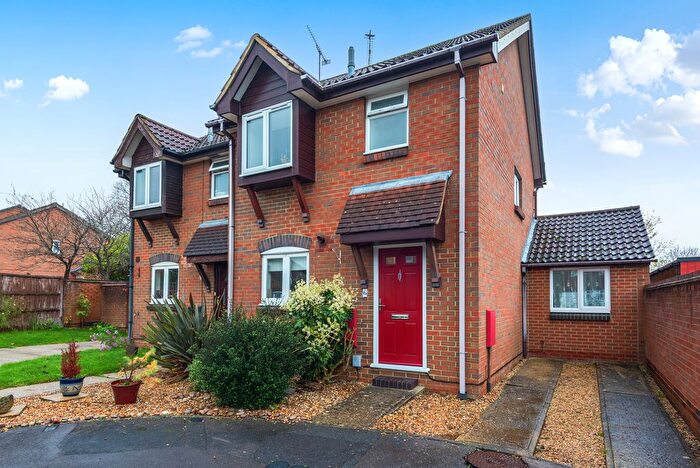3 Bedroom Semi Detached House To Rent In Long Beech Drive, Farnborough, GU14