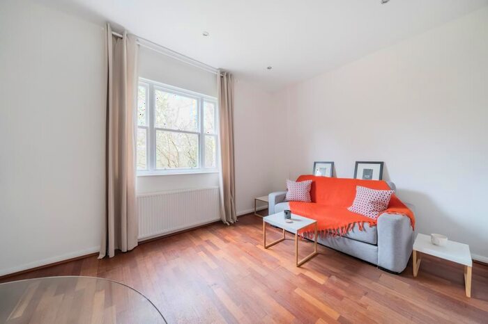 1 Bedroom Flat To Rent In Pembridge Gardens, Notting Hill, W2