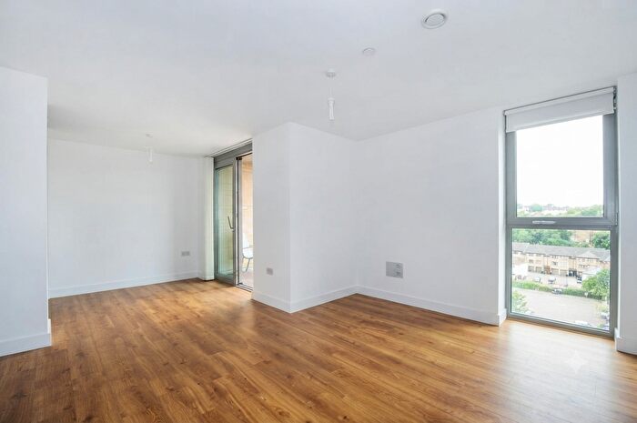 1 Bedroom Flat To Rent In Da Vinci Tore, Renaissance, Loampit Vale, Lewisham, London, SE13