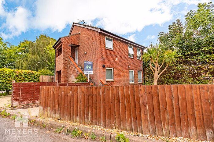 1 Bedroom Flat For Sale In Tarrant Road, Bournemouth, BH9