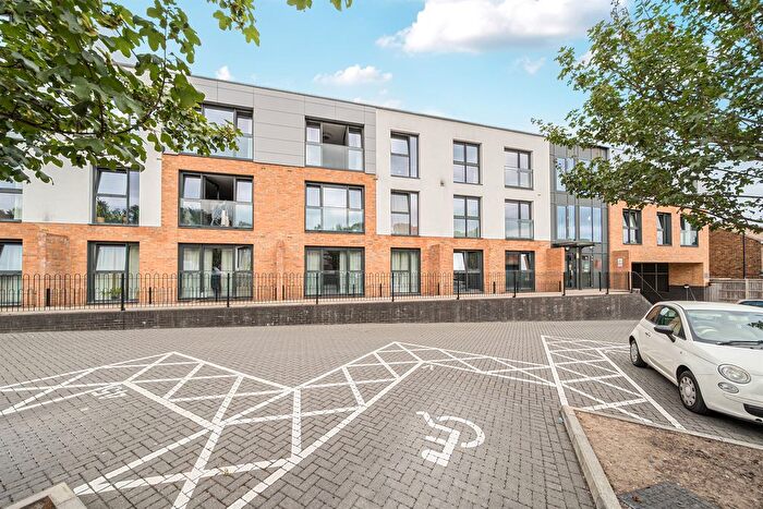 1 Bedroom Flat For Sale In Boyn Valley Road, Maidenhead, SL6