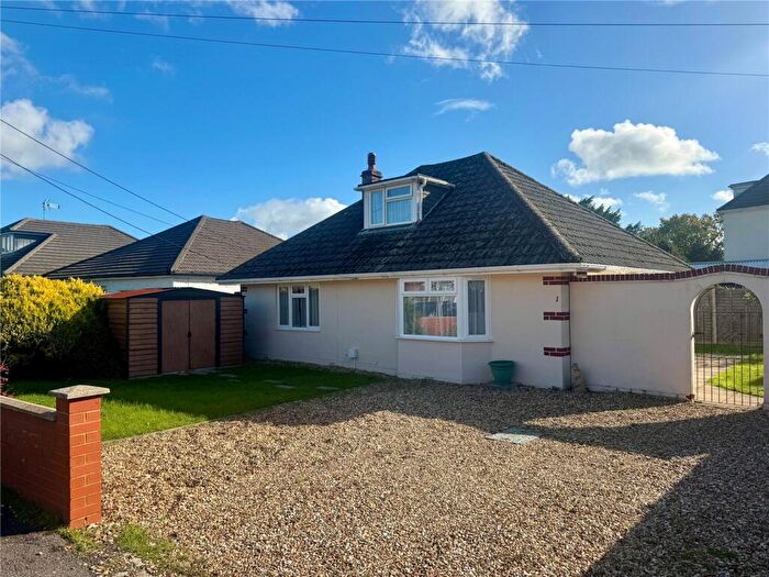 3 Bedroom Bungalow For Sale In Milton Grove, New Milton, Hampshire, BH25