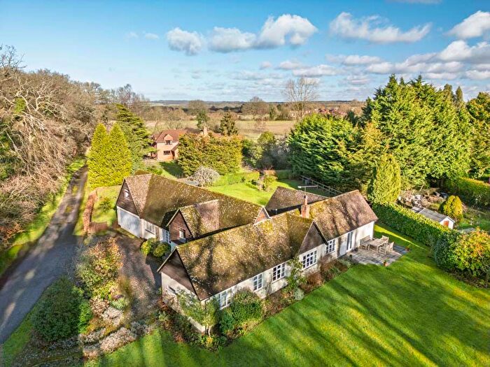 5 Bedroom Detached House For Sale In Little Holt, Woodcote, RG8