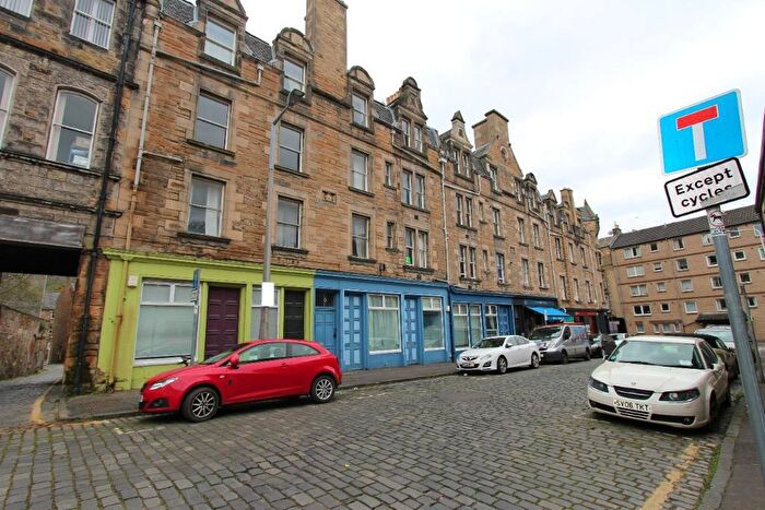 2 Bedroom Flat To Rent In Howden Street, South Side, Edinburgh, EH8
