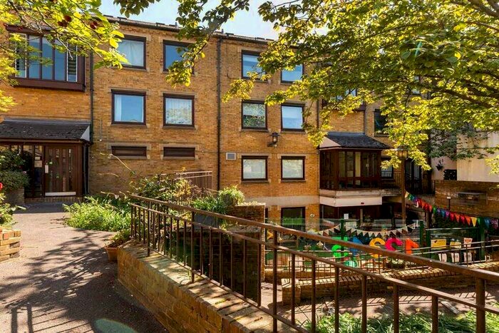 2 Bedroom Flat To Rent In Boldero Place, Marylebone, NW8