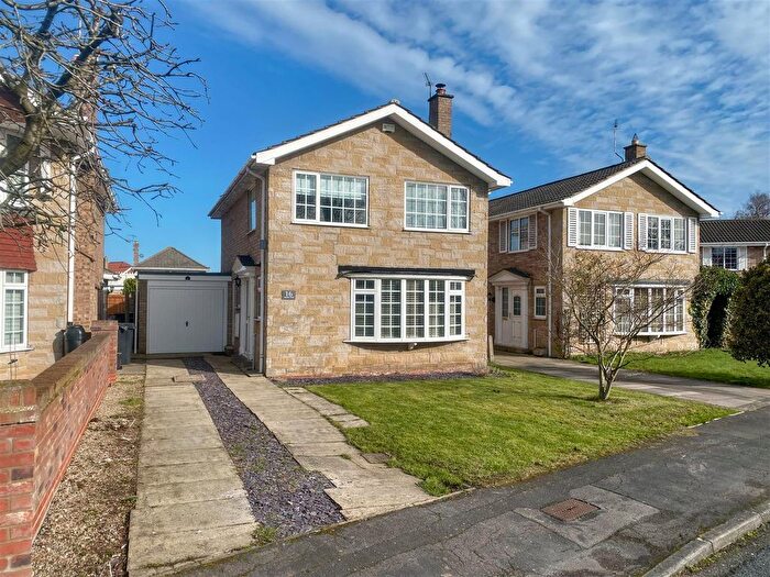 3 Bedroom Detached House For Sale In Appleby Glade, Haxby, York, YO32