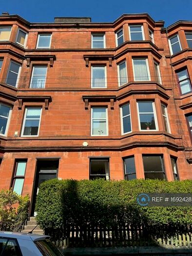 3 Bedroom Flat To Rent In White Street, Glasgow, G11