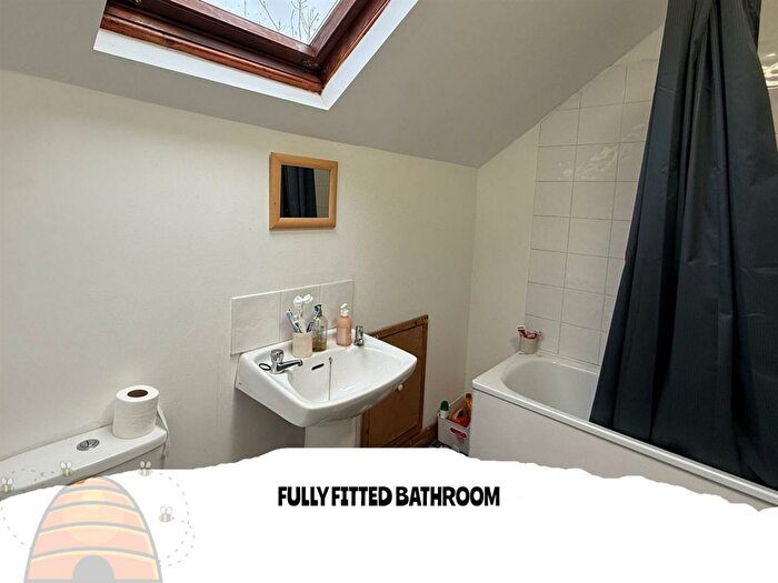 6 Bedroom Terraced House To Rent In Lausanne Road Manchester, M20