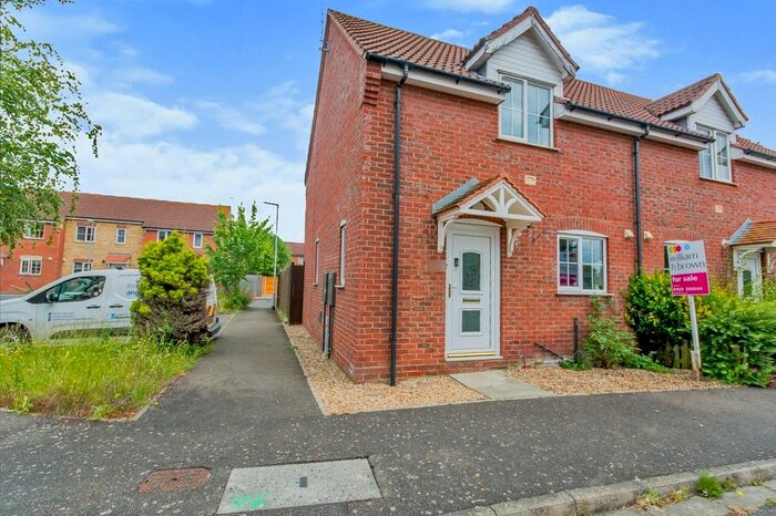 2 Bedroom Semi-Detached House For Sale In Bramling Way, Sleaford, NG34