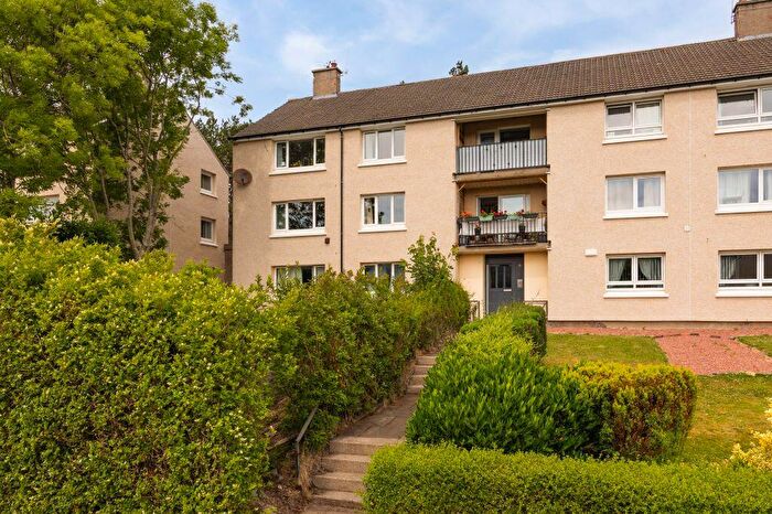 3 Bedroom Flat For Sale In / Firrhill Drive, Edinburgh, EH13