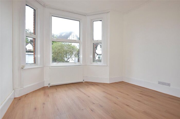 2 Bedroom Flat To Rent In Beaumont Road, Purley, Surrey, CR8