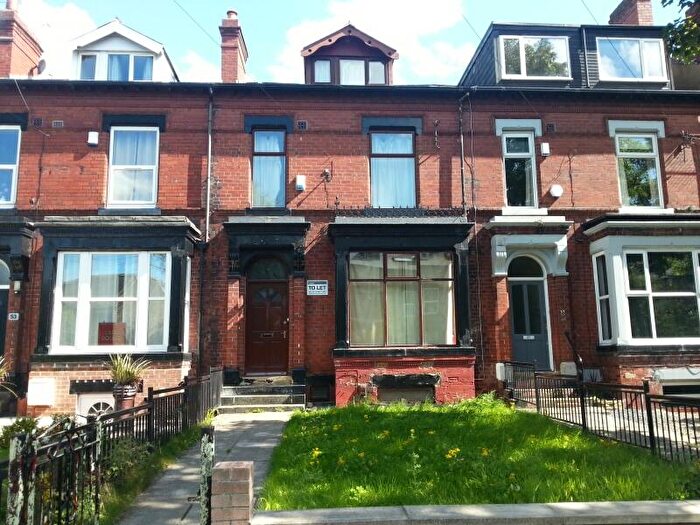 8 Bedroom Terraced House To Rent In Ash Grove, Hyde Park, Leeds, LS6