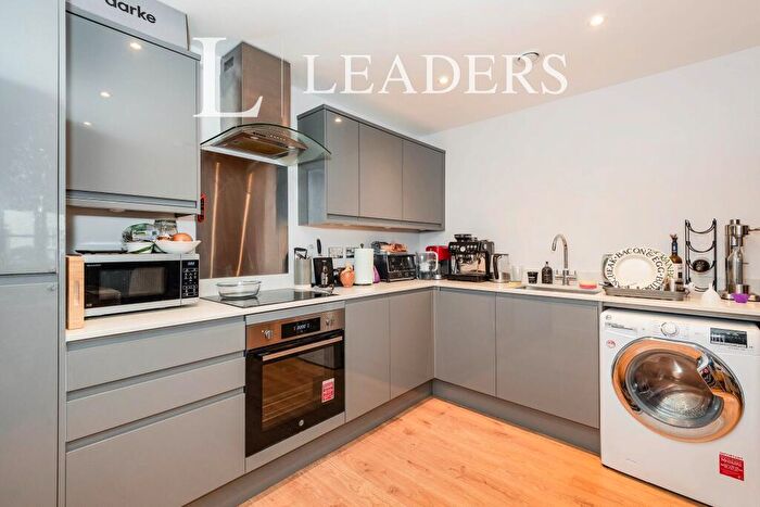 1 Bedroom Apartment To Rent In West Street, Reigate, RH2