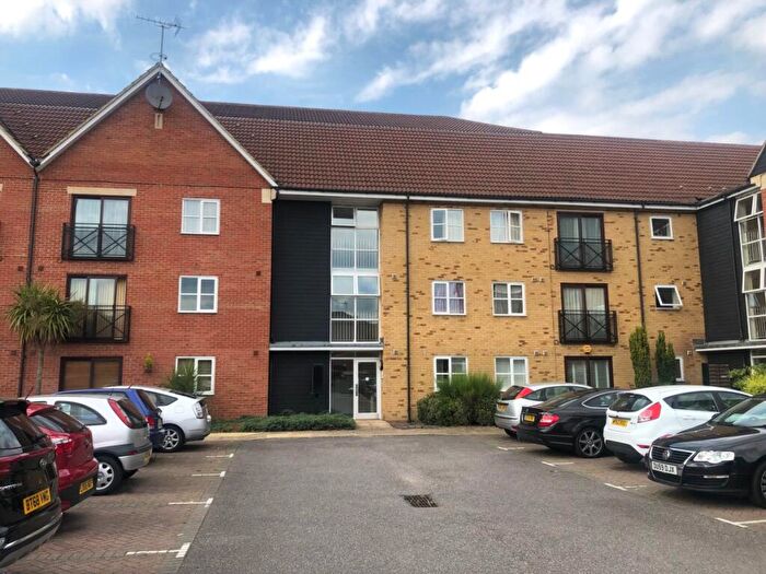 2 Bedroom Flat To Rent In Trelawney Place, Chafford Hundred, RM16