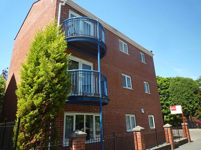 2 Bedroom Flat To Rent In Dearden Street, Hulme, Manchester, M15