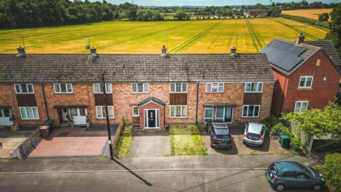 3 Bedroom Terraced House For Sale In Yates Avenue, Aston-On-Trent, Derby, DE72