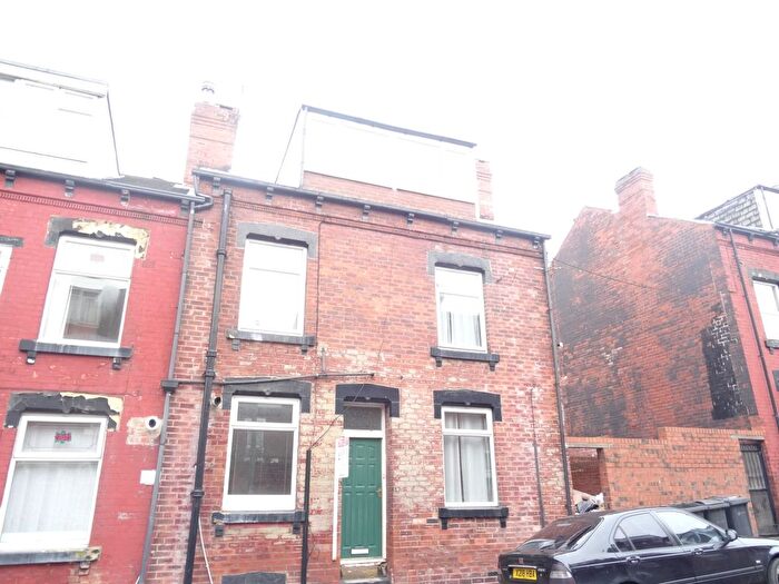 3 Bedroom Terraced House To Rent In Lambton View, Leeds, LS8