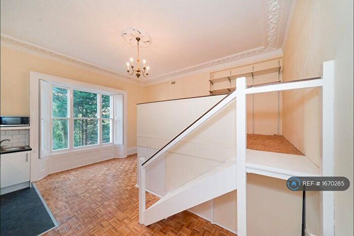 Studio To Rent In Victoria Way, London, SE7