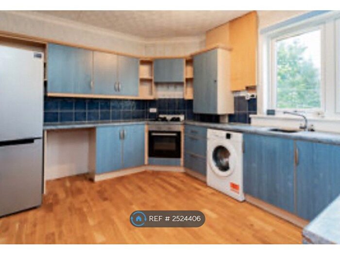 3 Bedroom Flat To Rent In Aberdeen, Aberdeen, AB10