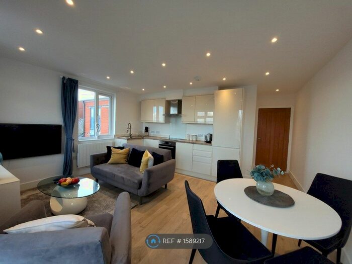 1 Bedroom Flat To Rent In Horizon House, East Wittering, Chichester, PO20