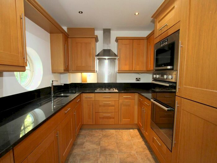 1 Bedroom Flat To Rent In Blake House, Cottage Close, Harrow-On-The-Hill, HA2