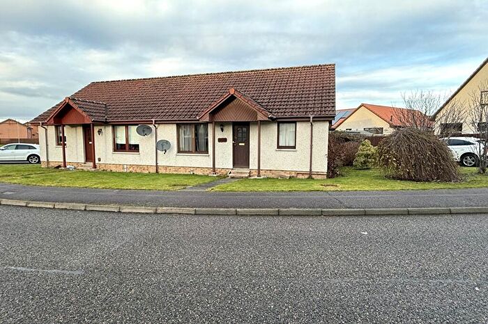 2 Bedroom Semi-Detached Bungalow For Sale In Castle Heather Crescent, Castle Heather, Inverness., IV2