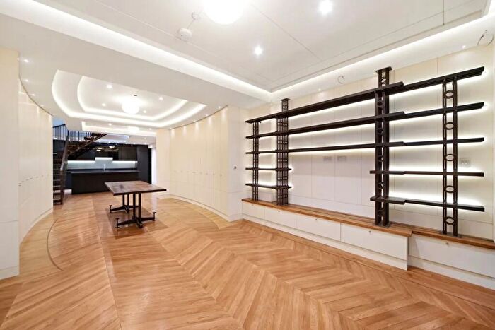 4 Bedroom Flat To Rent In Chapel Lofts, Belmont Street, Camden, NW1