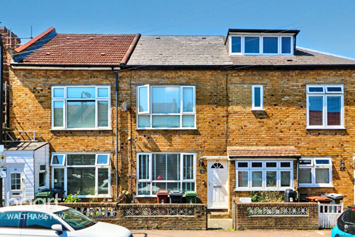 2 Bedroom Terraced House For Sale In Thorpe Road, Walthamstow, E17