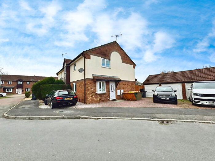 3 Bedroom End Of Terrace House To Rent In Worlidge Drive, Shaw, Swindon, SN5