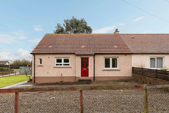 2 Bedroom Semi-Detached Bungalow For Sale In Mid Street, Largoward, Leven KY9