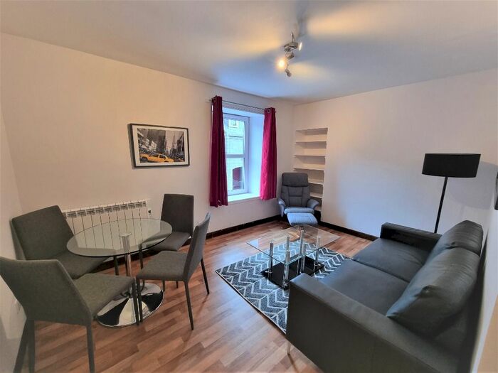 2 Bedroom Flat To Rent In George Street, City Centre, Aberdeen, AB25