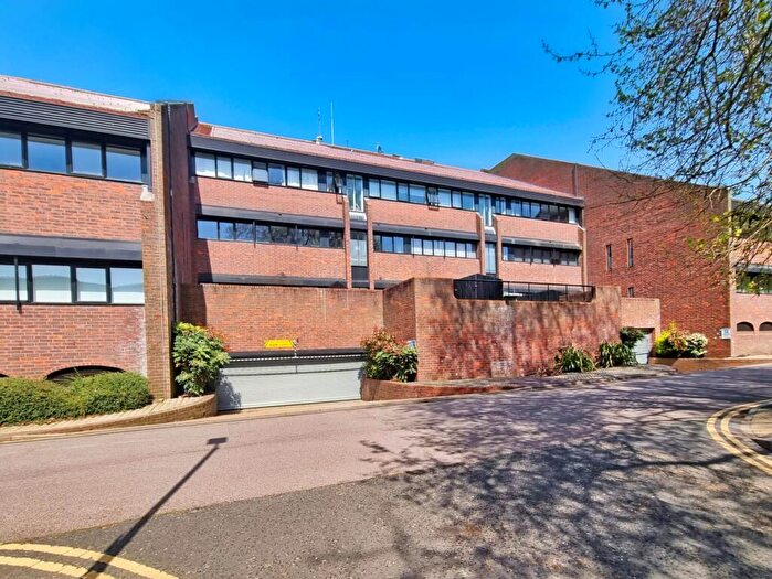 2 Bedroom Apartment For Sale In Rope Walk, Ipswich, IP4