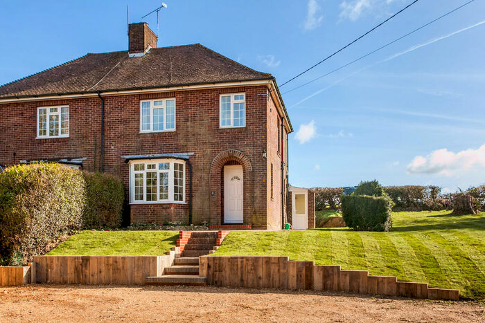 3 Bedroom Cottage To Rent In Crawley, Winchester, SO21