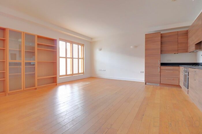 2 Bedroom Flat To Rent In Pullman Haul, Brighton, BN1