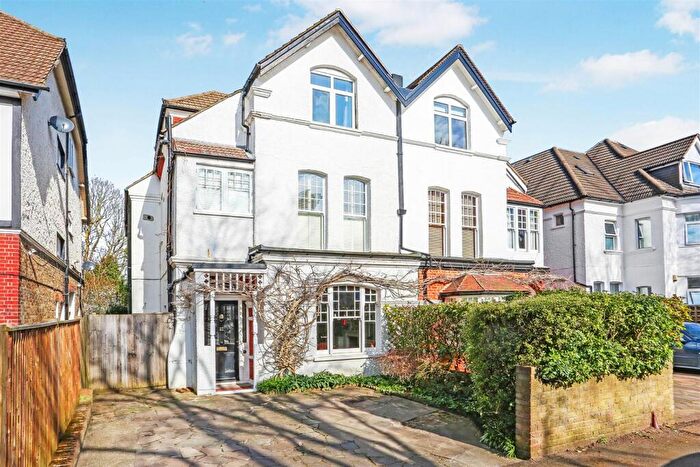 5 Bedroom Semi Detached House For Sale In Egmont Road, South Sutton, SM2